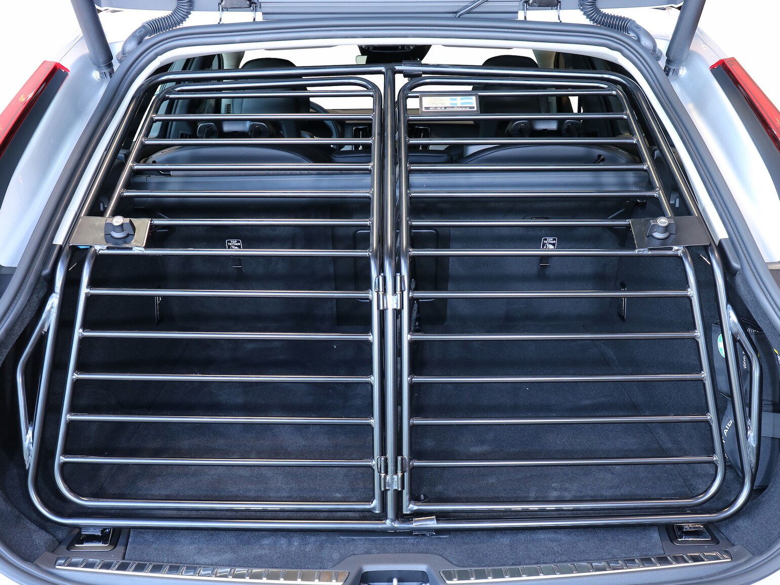 Alftaburen Hundgrindar till Volvo