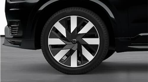 Volvo Original 21" 8-Spoke Black Diamond Cut