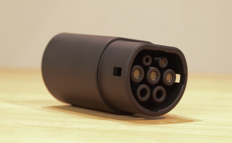 Xpeng Adapter Vehicle to Load