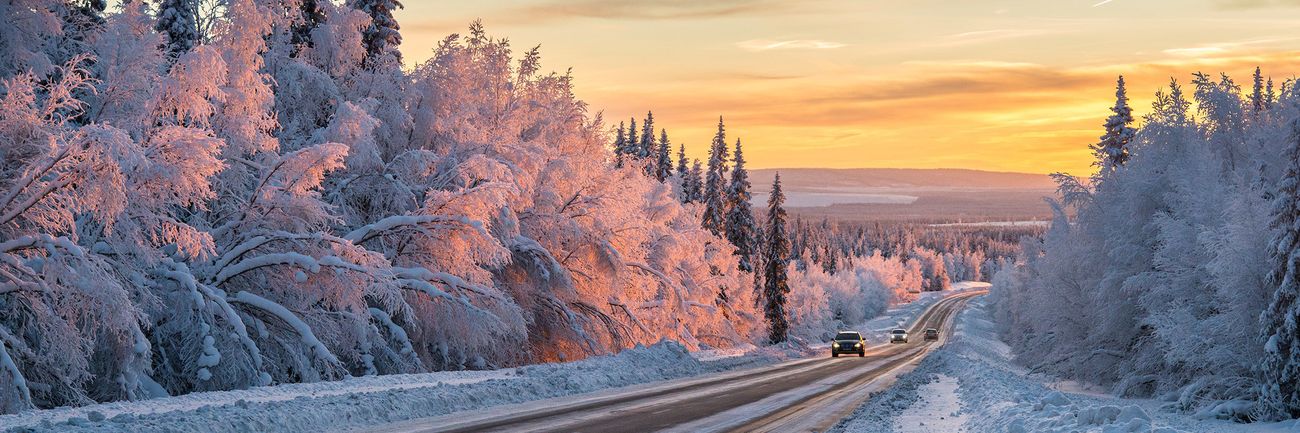Kör säkert genom vackra vinterlandskap med nya vinterdäck.