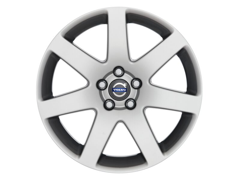 Volvo Original Venator 8 x 18"