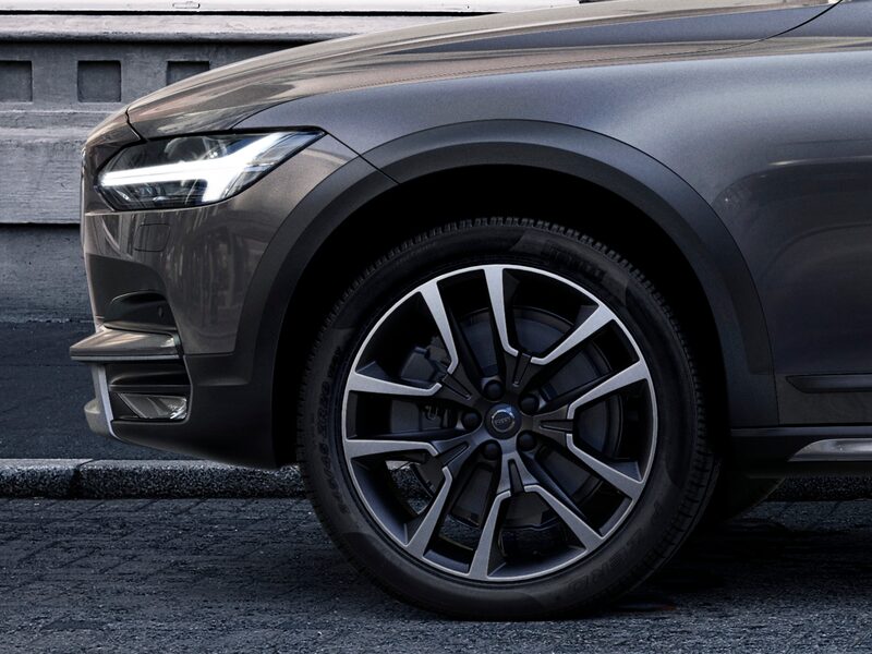 Volvo Original 5-Double Spoke Matt Black Diamond Cut