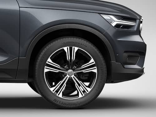 Volvo Original 5-Double Spoke Black Diamond Cut