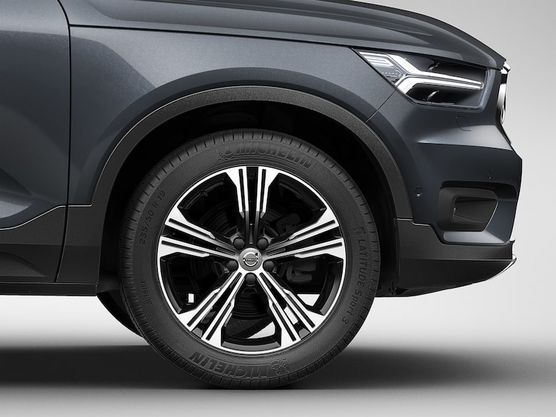 Volvo Original 5-Double Spoke Black Diamond Cut