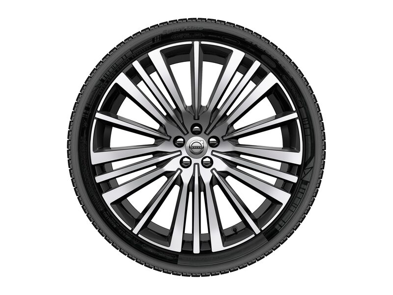 Volvo Original 20-Spoke Black Diamond Cut