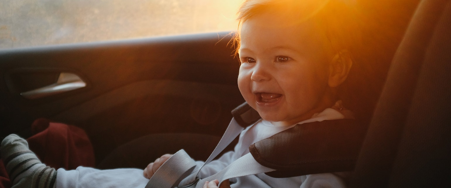 Barn bör sitta bakåtvända.